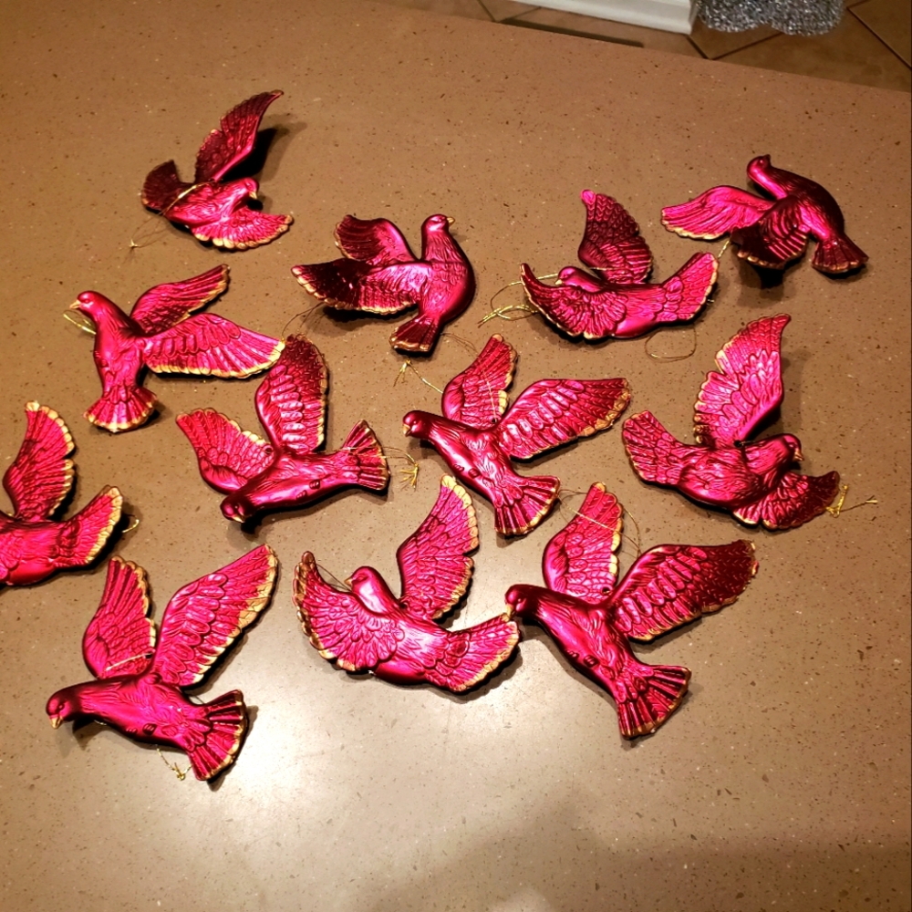 Red with gold matte metallic bird ornaments